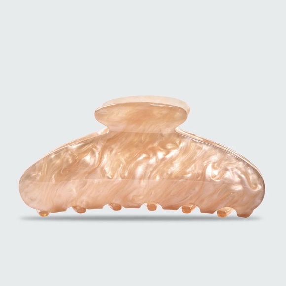 2/$20 ✨NWT Kitsch Blush Pink Marble Claw Clip Eco-Friendly - Picture 3 of 9